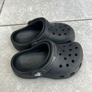 Crocs toddler size 6